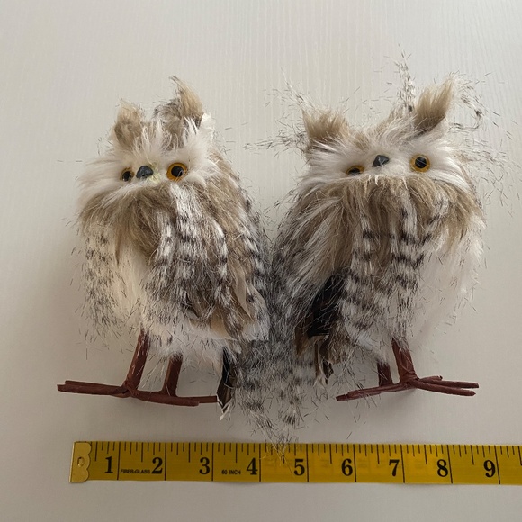 Set of 2 Feathered Snowy Zebra Owls - Picture 8 of 9